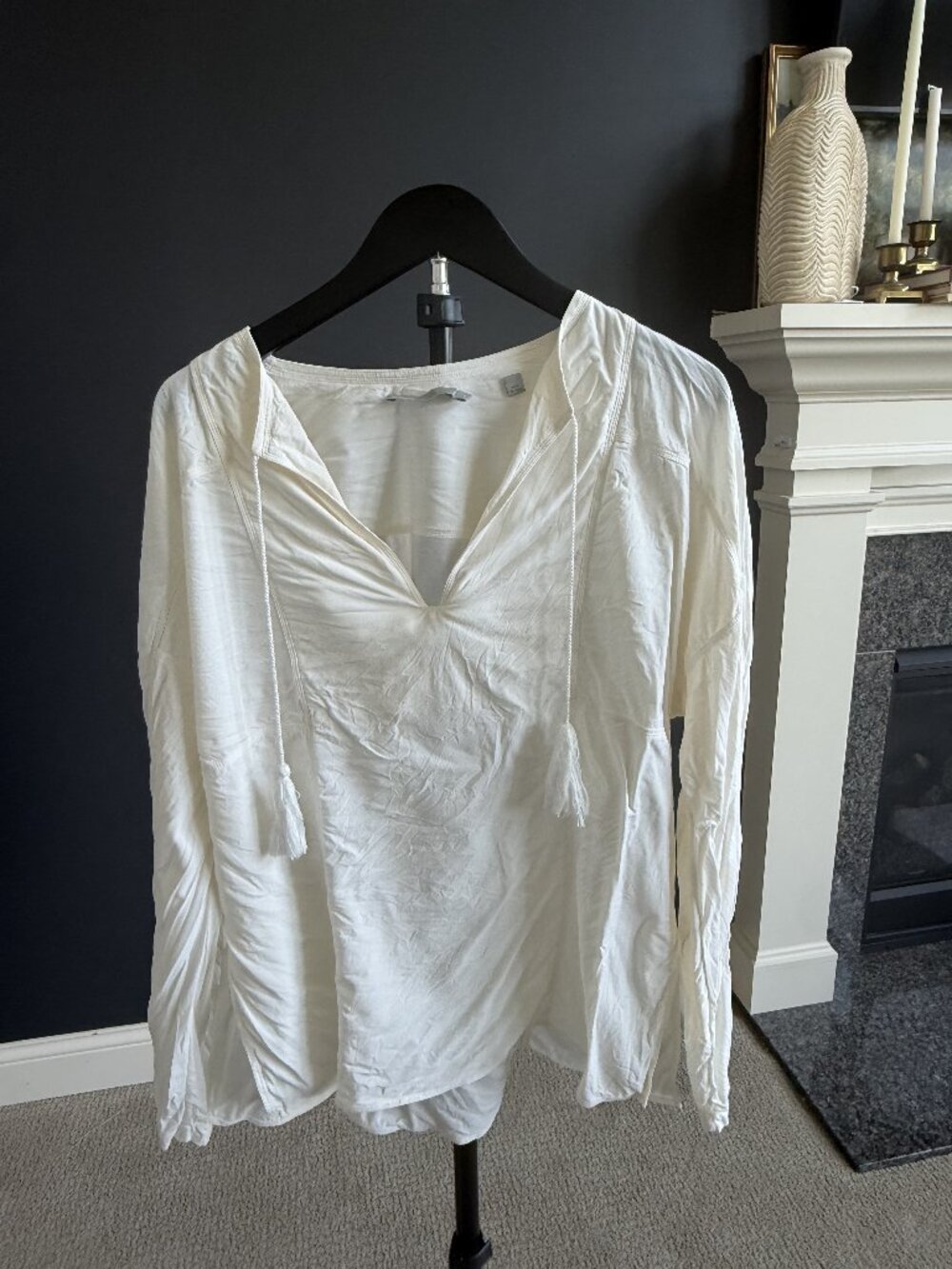 Vince Ivory Ruched V Neck Tassel Blouse Size M